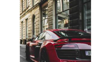 5 beneficii pe care le obţii când optezi pentru închiriere auto fără şofer