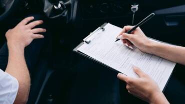 Check-list înainte de preluarea maşinii: ce trebuie să verifici la o închiriere auto