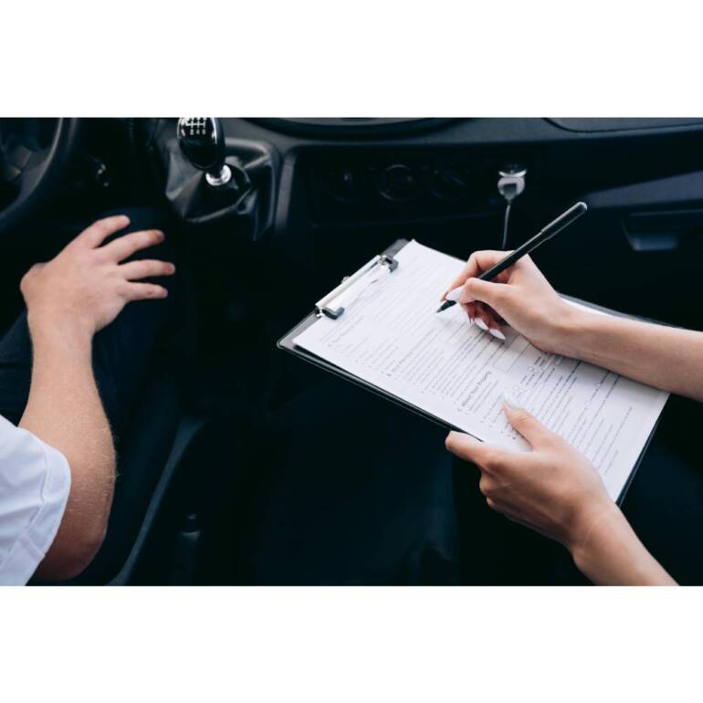Check-list înainte de preluarea maşinii: ce trebuie să verifici la o închiriere auto